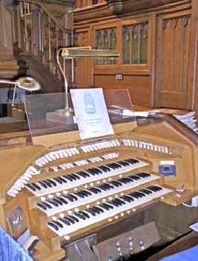 Organ Console